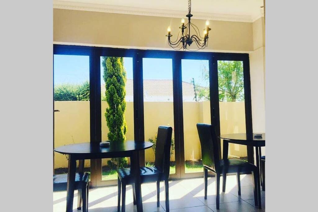 Olive Exclusive Villa Gaborone Eksteriør billede
